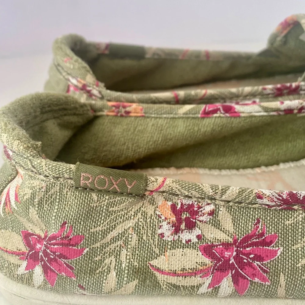 Roxy Floral Green and Pink Moccasins - Picture 3 of 7